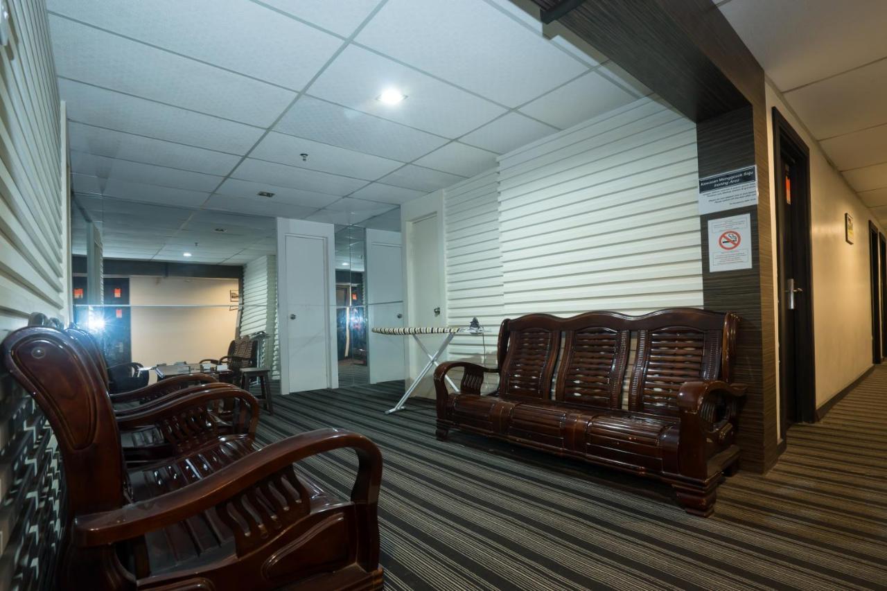 Capital O Ridel Hotel Kota Bharu Exterior photo