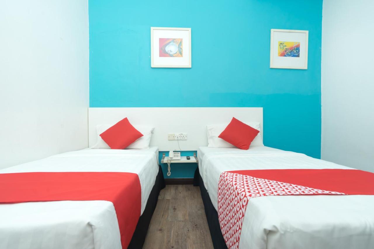 Capital O Ridel Hotel Kota Bharu Exterior photo
